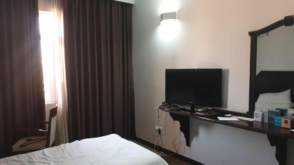 Al Mas Hotel Багдад Екстер'єр фото